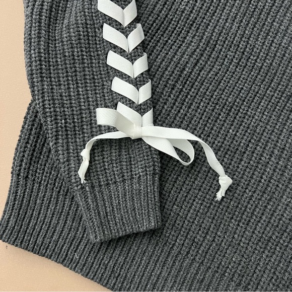 Gray Lace Up Crewneck Sweater - Picture 4 of 12